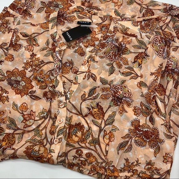 Torrid Lexie Hi-Low Babydoll Chiffon Floral Top - Picture 9 of 12